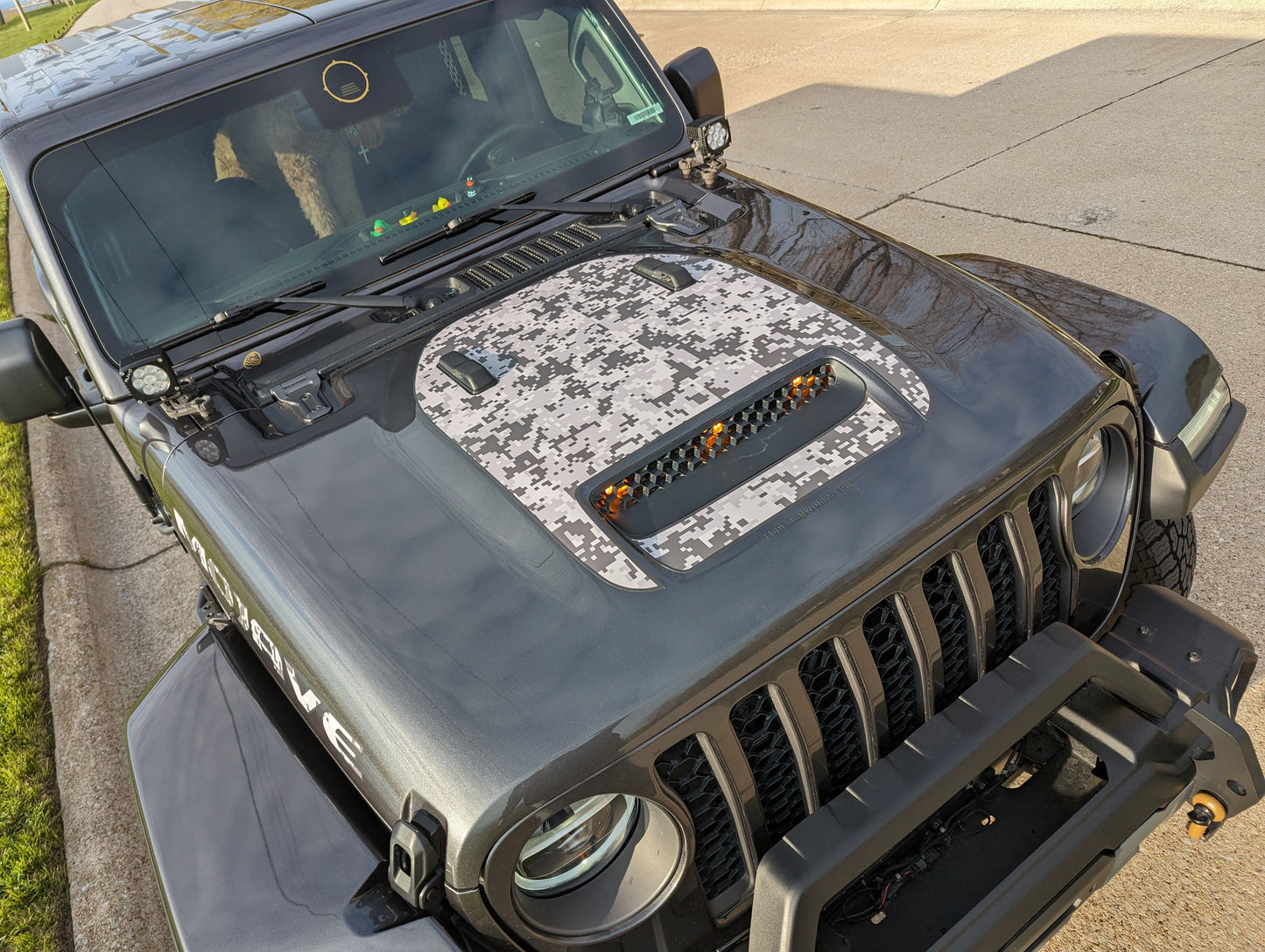 Digital Camouflage Printed Blackout Hood Rubicon Mojave decal set- fits 2020 and newer Jeep Gladiator