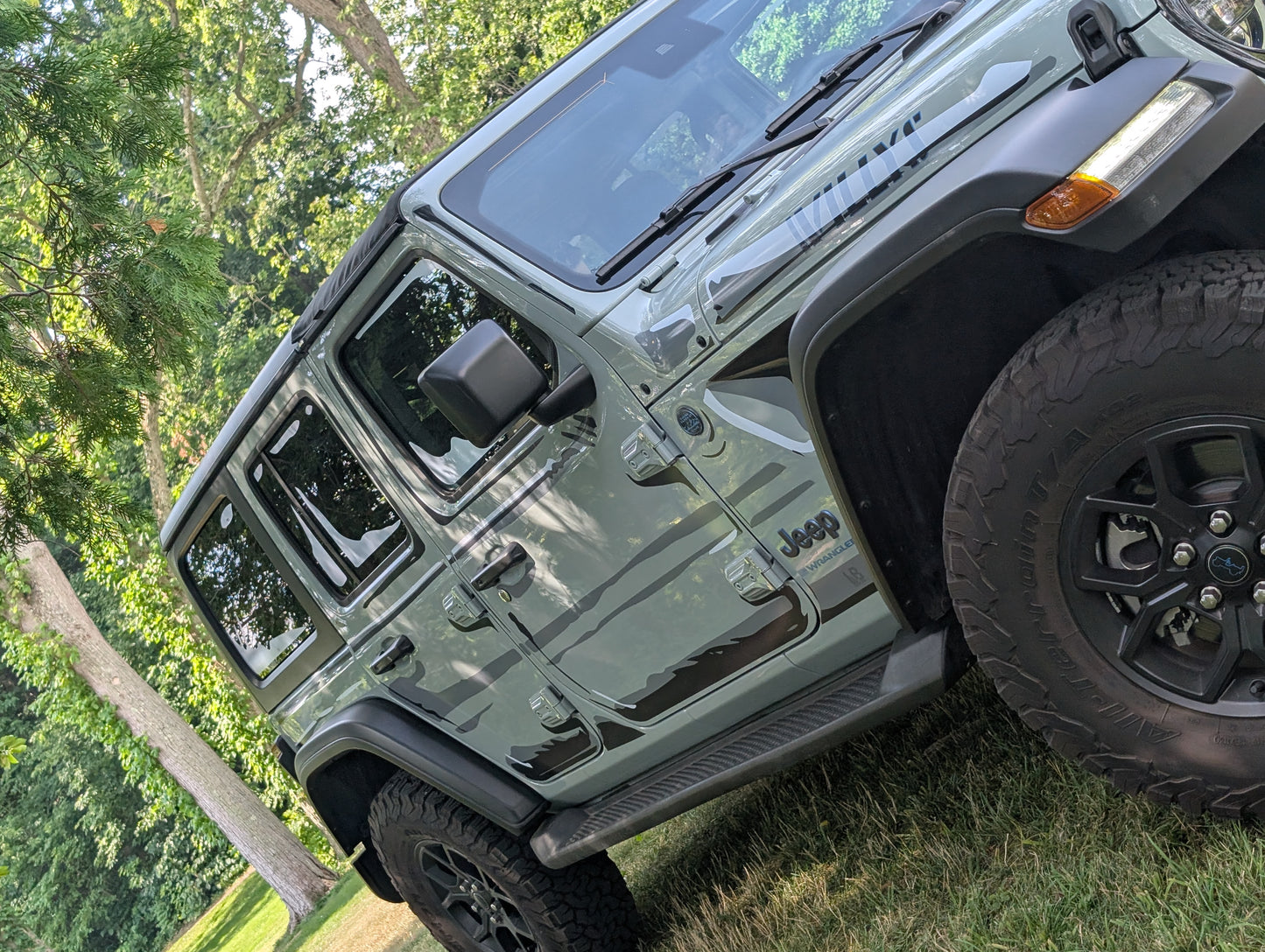 Jeep Wrangler JL: Comic Style Cel Shading Graphics Kit
