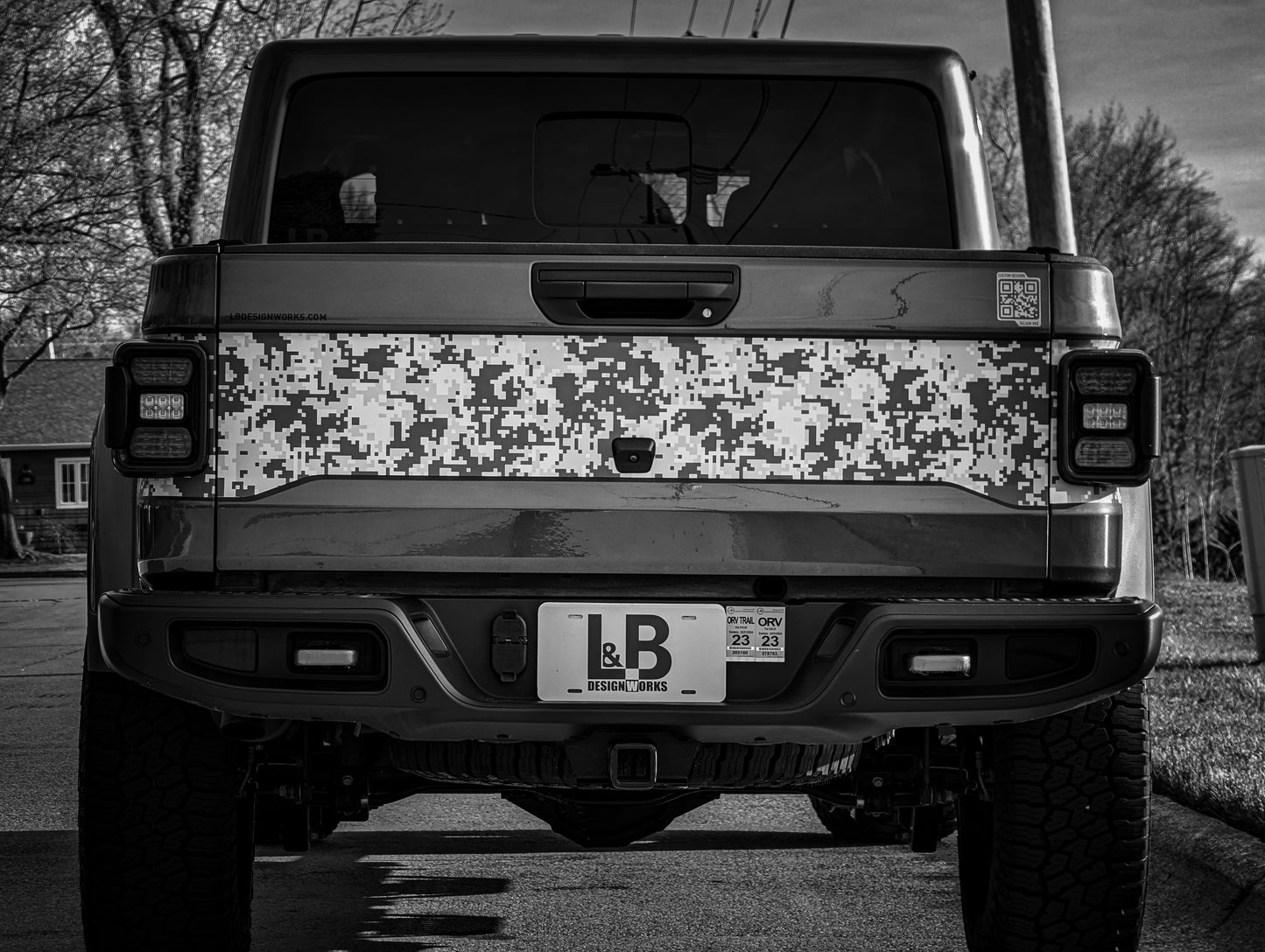 Digital Camouflage Printed Blackout Arched Tailgate Color Line Rubicon Mojave decal set- fits 2020 and newer Jeep Gladiator