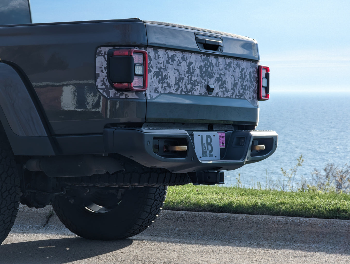Digital Camouflage Printed Blackout Arched Tailgate Color Line Rubicon Mojave decal set- fits 2020 and newer Jeep Gladiator