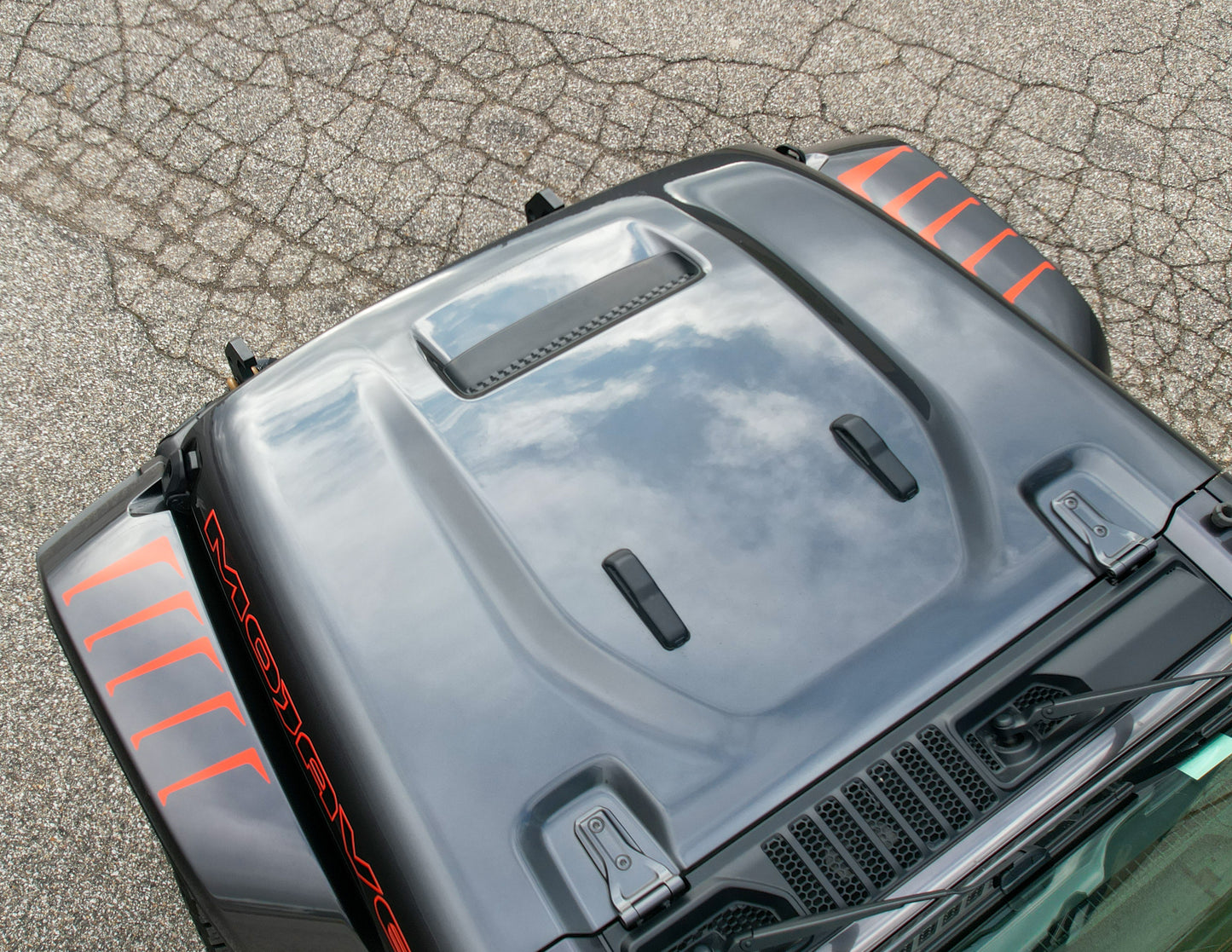 Fender Top Louver Slash Decal Set-Pair- fits JL, JK Wrangler and 2020 and newer Jeep Gladiator and More