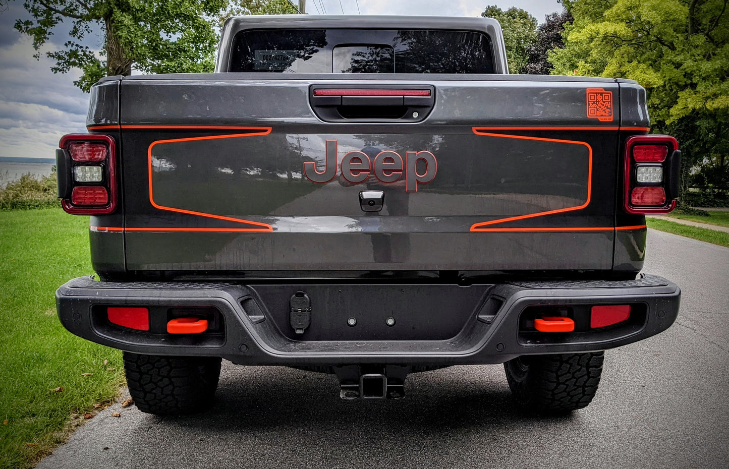 Pinstripe Color Line Rubicon Mojave Blackout tailgate decal set- fits 2020 and newer Jeep Gladiator